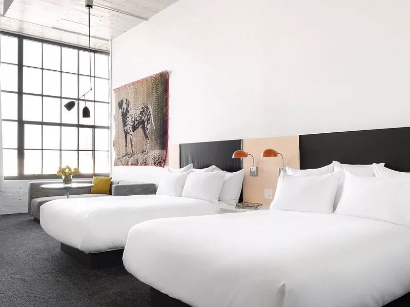 Double Queen - Fordson Hotel - AmerikaPlus