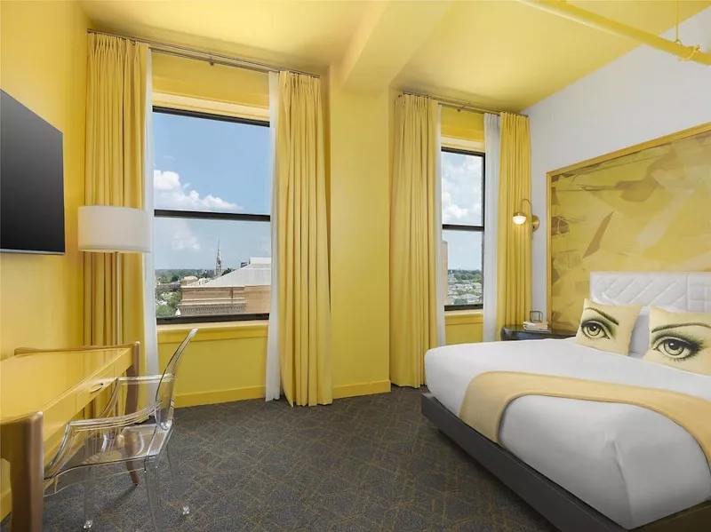 guest-room geel - AmerikaPlus - Angad