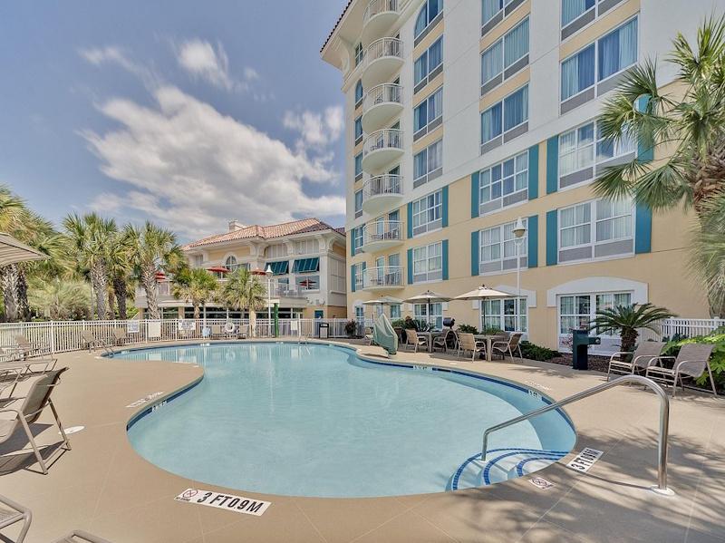 Pool - Hampton Inn Myrtle Beach Broadway - AmerikaPlus