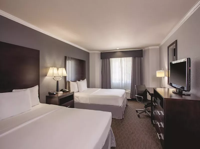 Double Queen - La Quinta David - AmerikaPlus