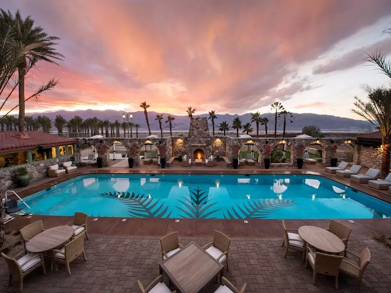 Pool - The Inn - AmerikaPlus