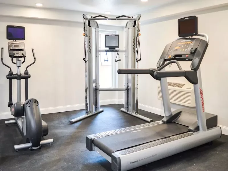 Radisson Hotel Orlando - Gym -  AmerikaPlus.webp