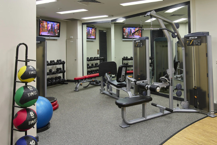 Hilton Cairns - 006.webp