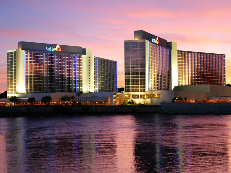 Aquarius Casino Resort buitenkant.webp