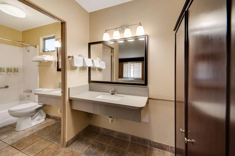 Best Western Frontier Motel badkamer.webp