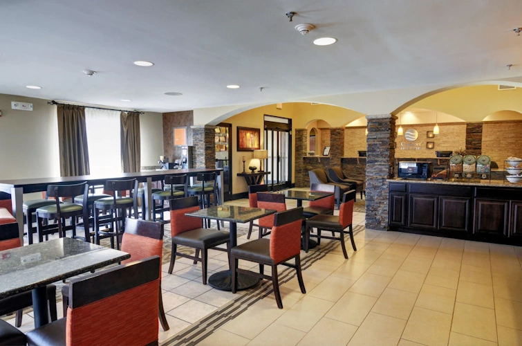 Comfort Inn  Suites Amarillo restaurant.webp
