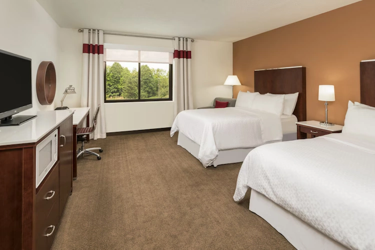 Four Points by Sheraton Boston Logan Airport Revere kamer.webp