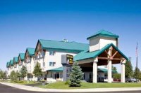 Gray Wolf Inn & Suites 001