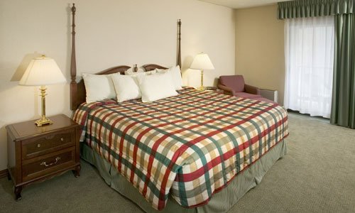 Red Lion Hotel Yakima Center 03.[5]