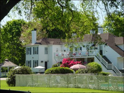 ShoreWay Acres Inn 01
