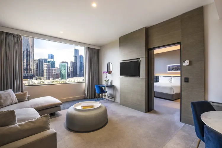 Crowne Plaza Hotel Melbourne - 003.webp