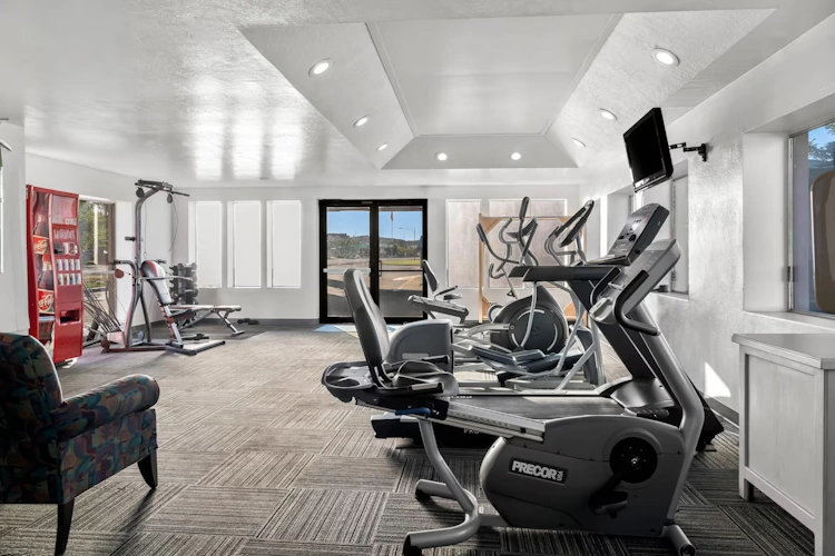 Quality Inn Rock Springs fitness.webp
