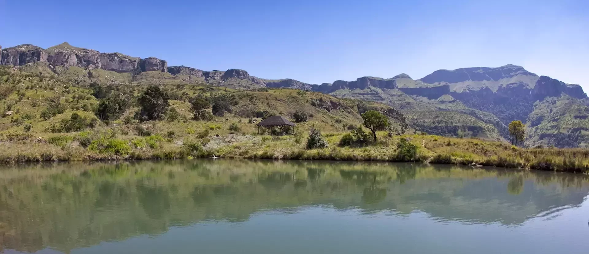 Familieavontuur door Zuid-Afrika The Cavern Drakensberg Resort & Spa omgeving 002.webp