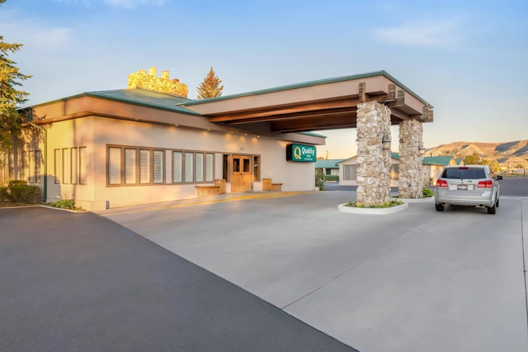 Quality Inn Rock Springs voorkant.webp
