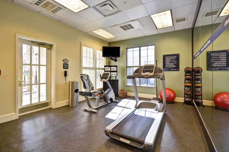 Hampton Inn and Suites Savannah Historic District fitness.webp