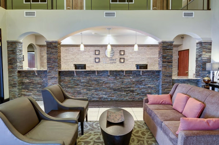 Comfort Inn  Suites Amarillo lobby.webp