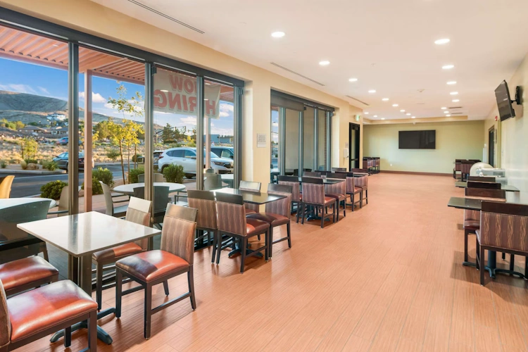 Sleep Inn Suites Hurricane Zion Park Area restaurant.webp