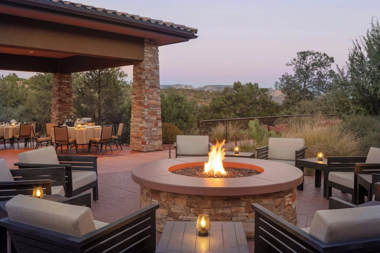 Courtyard by Marriott Sedona vuurpot.webp